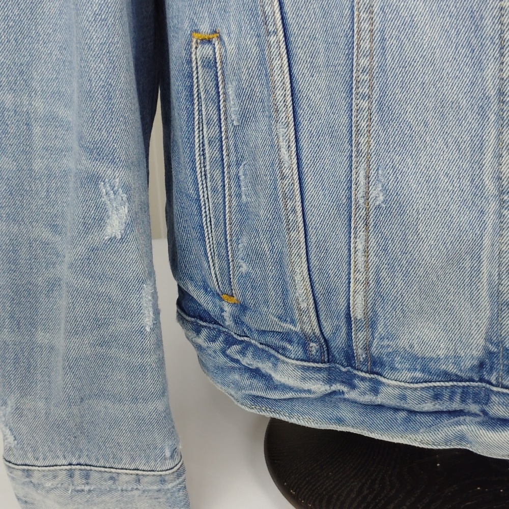 Levi Strauss & Co. Classic Blue Denim Mens Jacket. - Picture 10 of 16